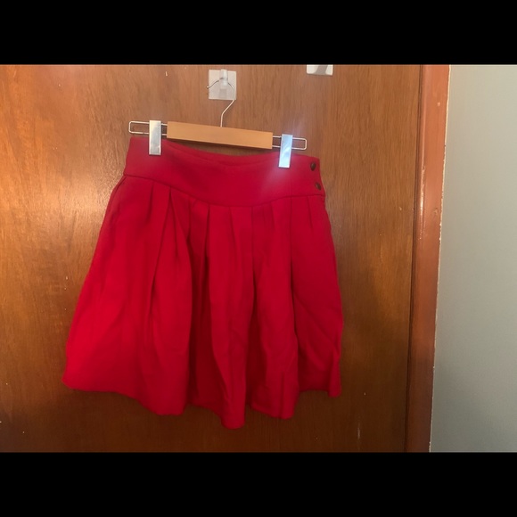 Zara XS red pleated skirt - Picture 1 of 4